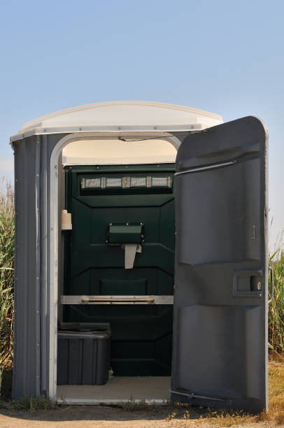 Best Porta potty rental near me  in Vermilion, OH